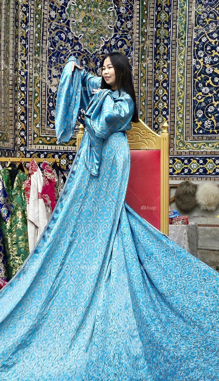 beautiful dress in Samarkand