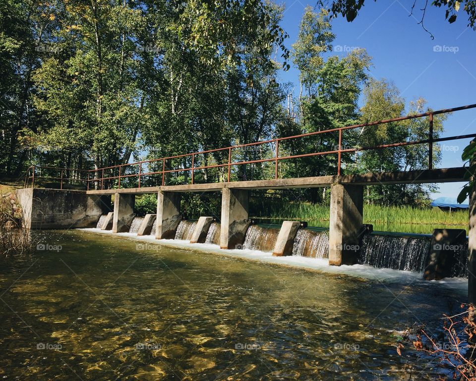 Dam at edge of lake