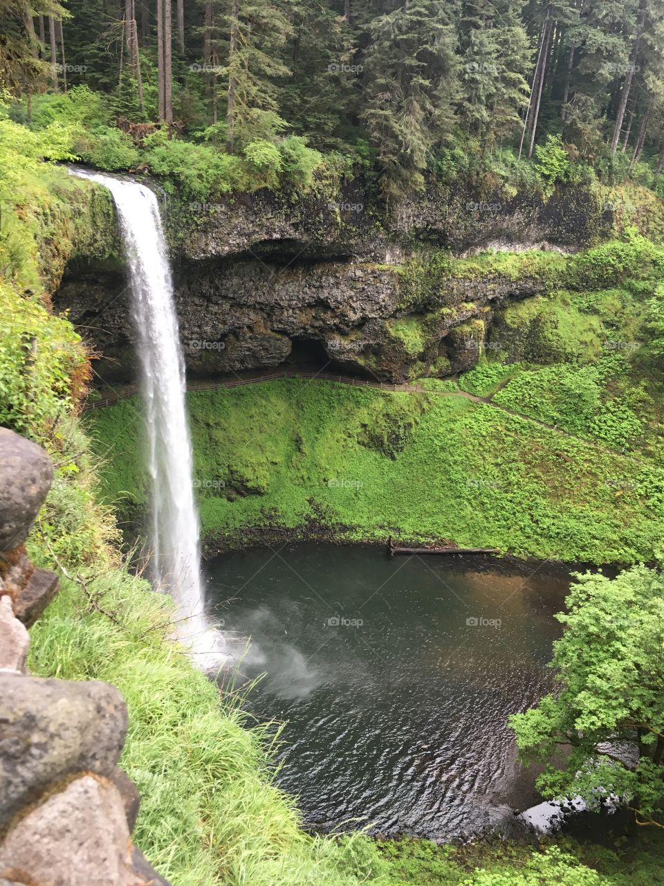 Hiking Oregon falls