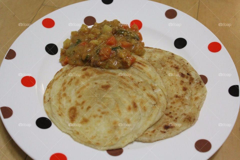 Paratha with curry