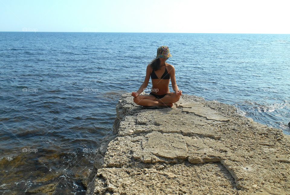 girl on a bench sea