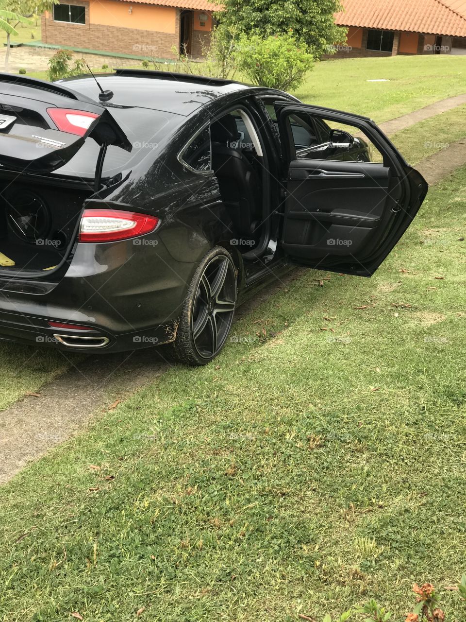 Ford titanium fusion car in brazil