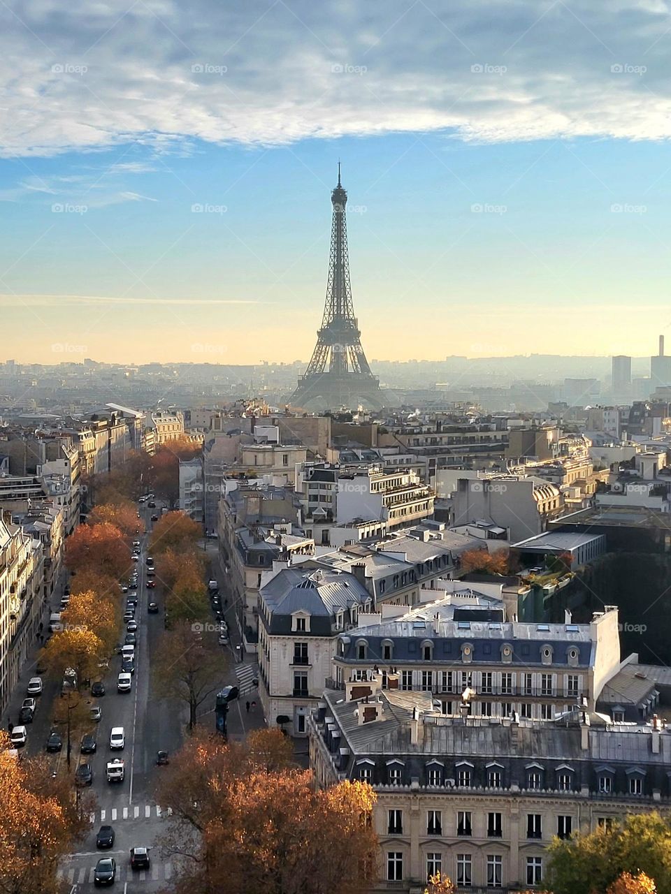 La tour Eiffel vue de l'Arc de triomphe