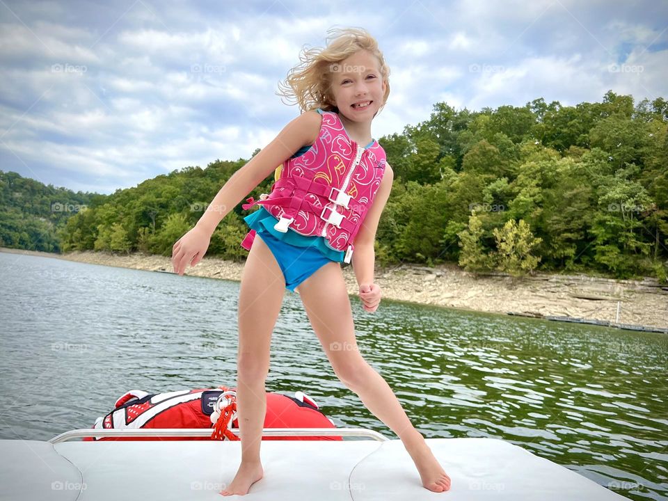 Dancing on a boat in Kentucky 