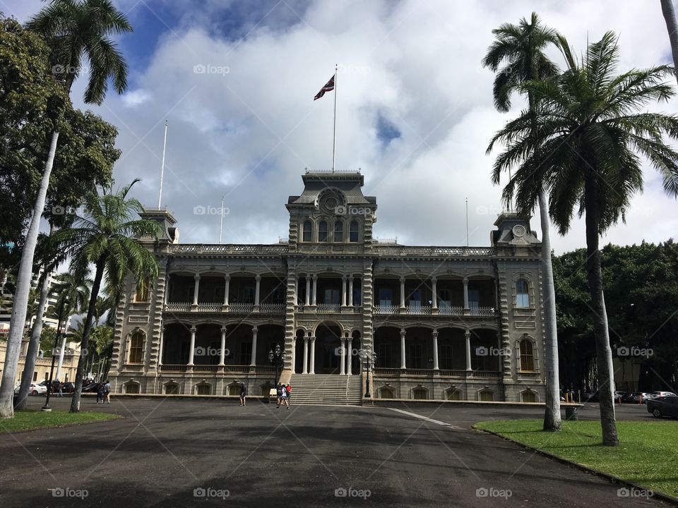 Oahu Hawaii Palace with a beautiful sky