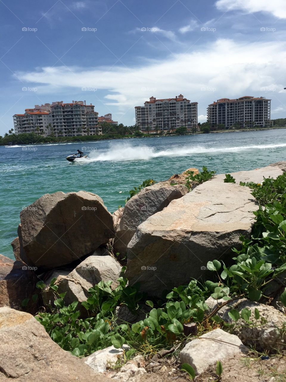 Sun day in the beach 