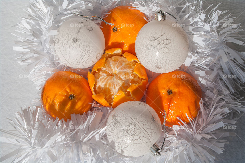 Christmas Spanish mandarines with white decorations