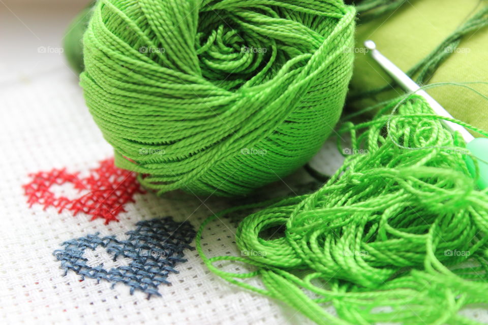 green knitting