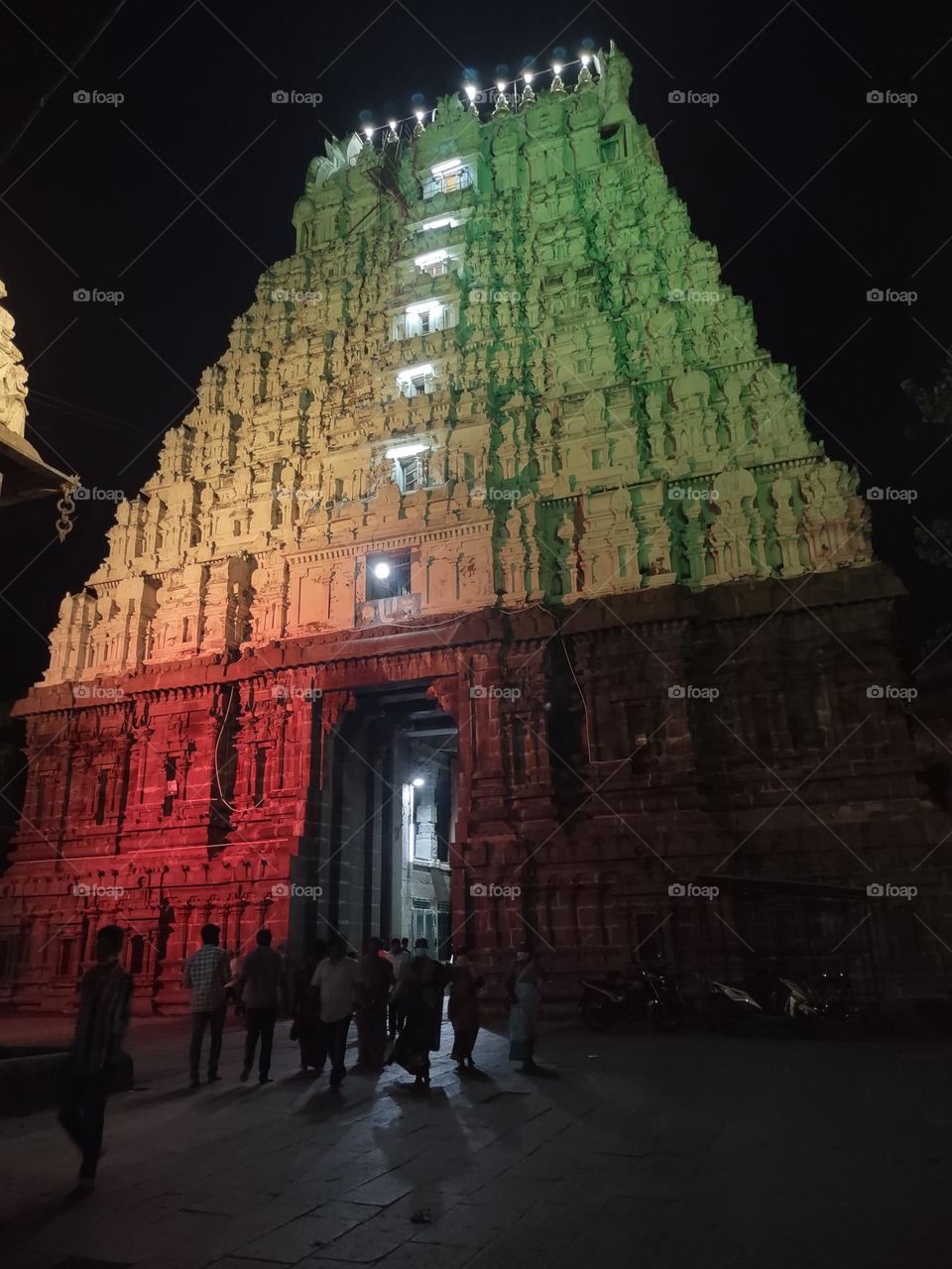 night colors of varatharajar temple