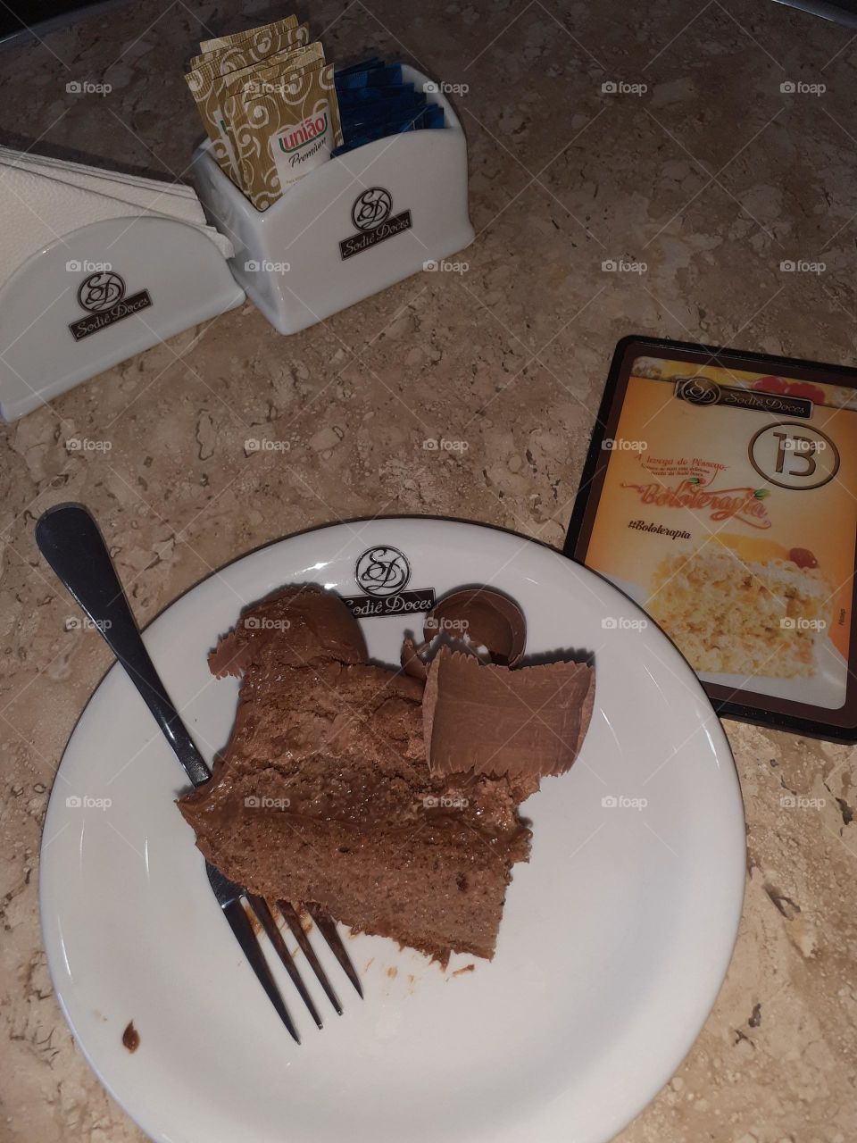 chocolate cakes with chocolate chips