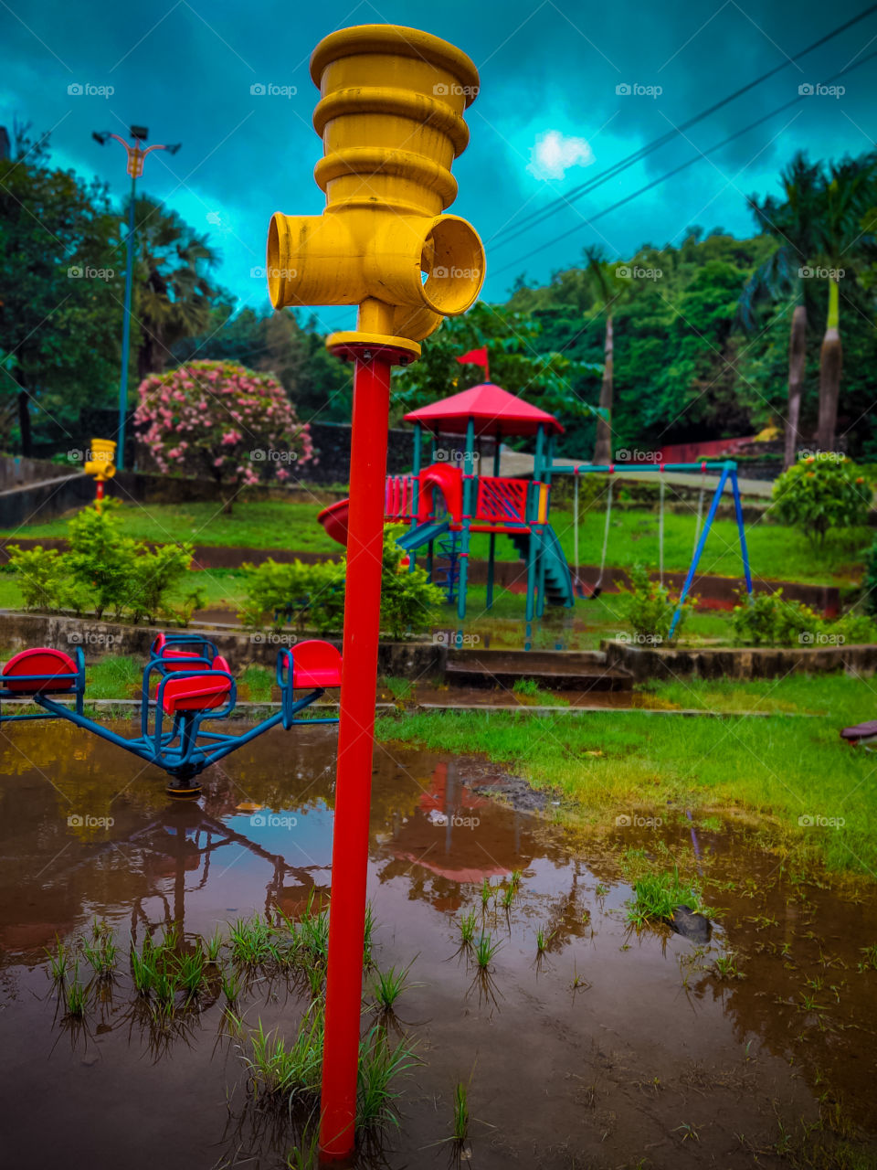 very beautiful garden on the mumbai city