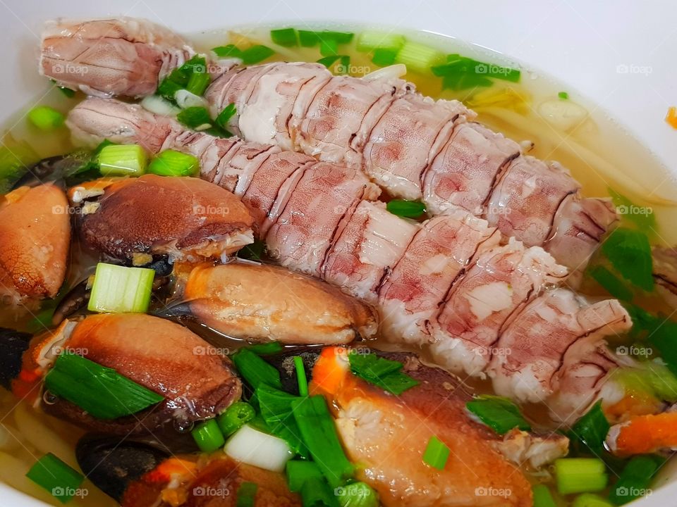 Noodle with clear soup