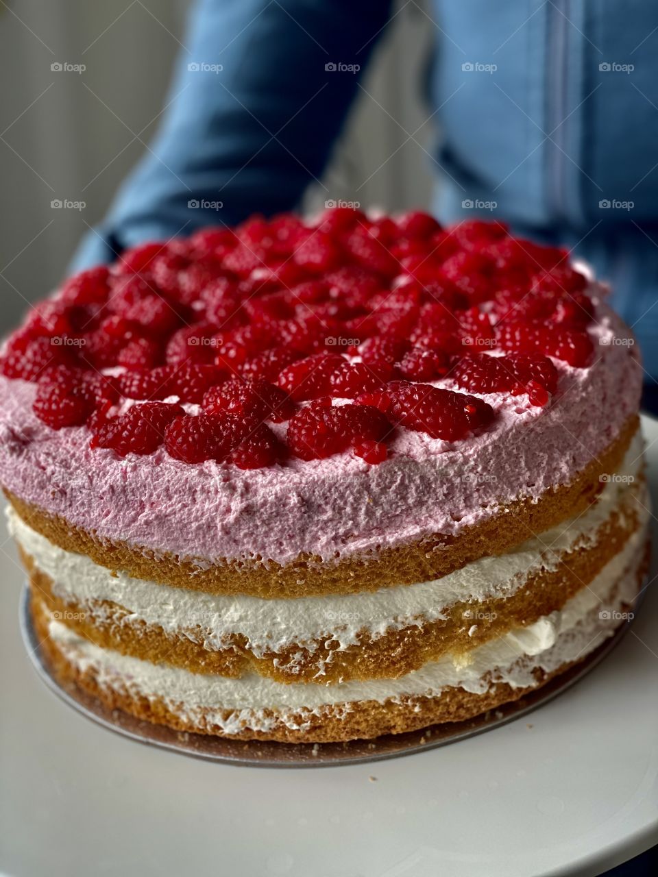 sponge cake with raspberries, raspberries, cream, food, window, pink