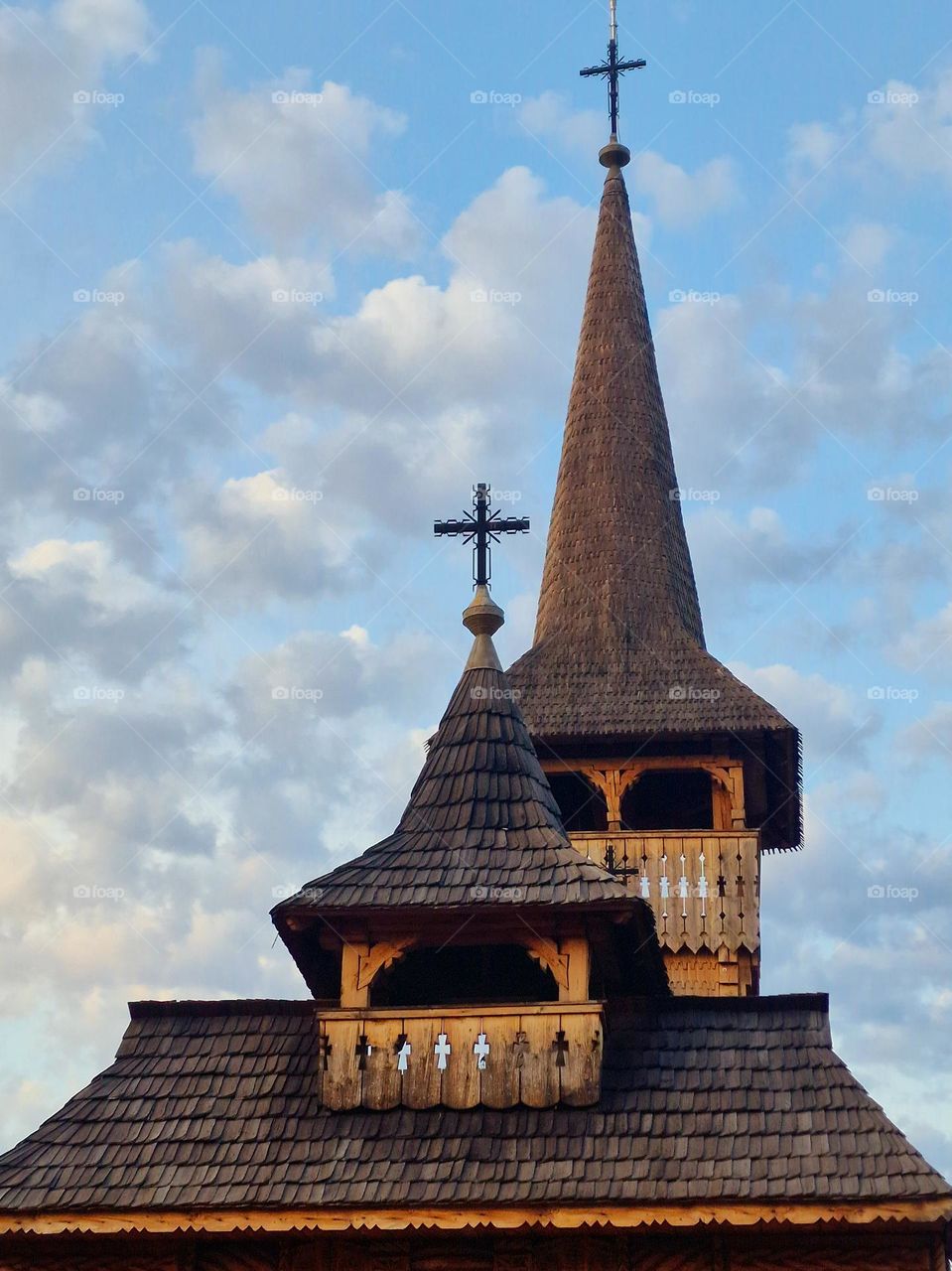 the wooden church from Ineu