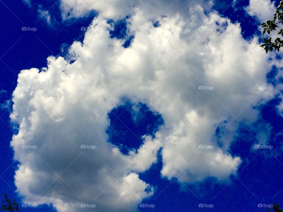 Donut shaped cloud 