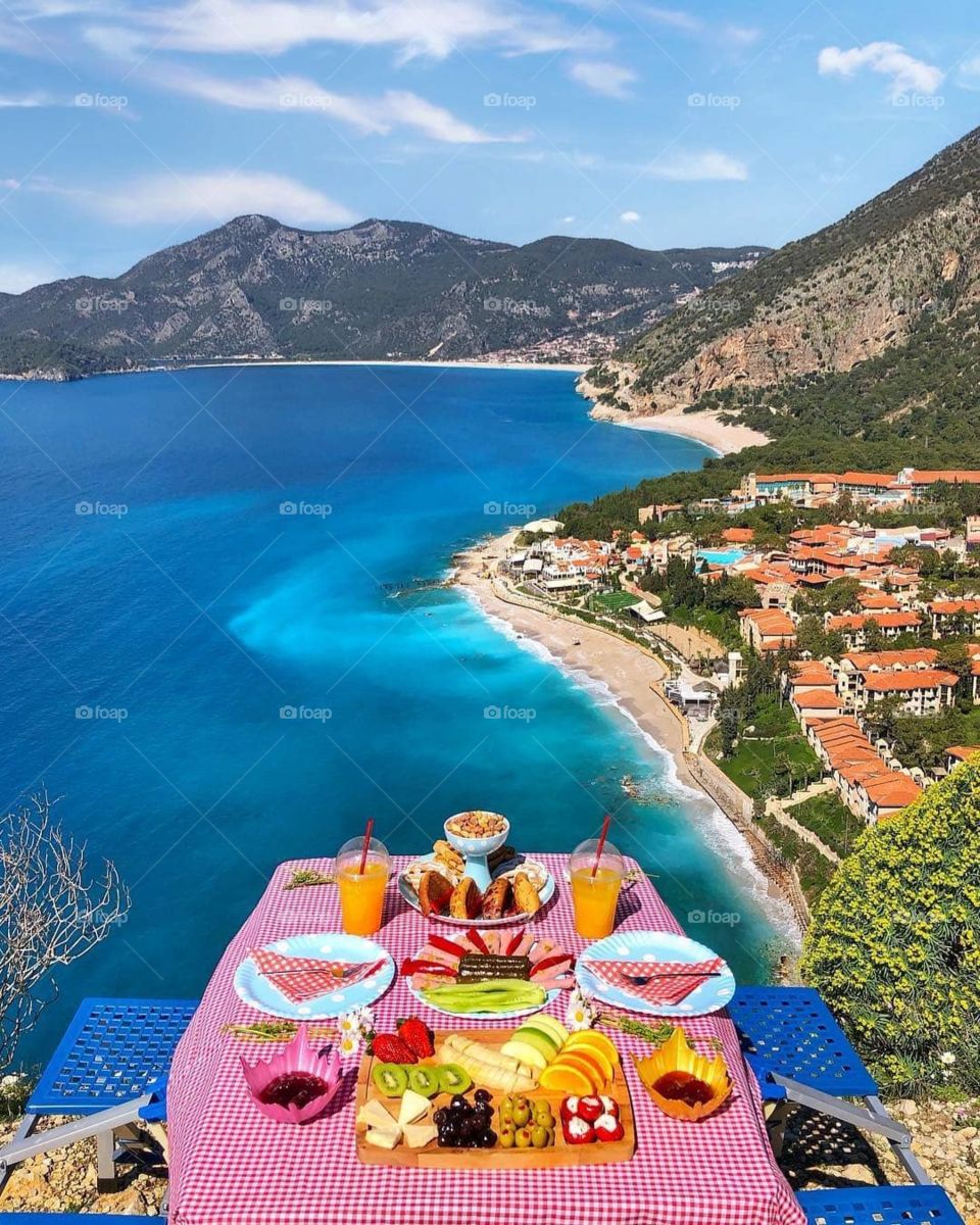 Would you like to have breakfast here