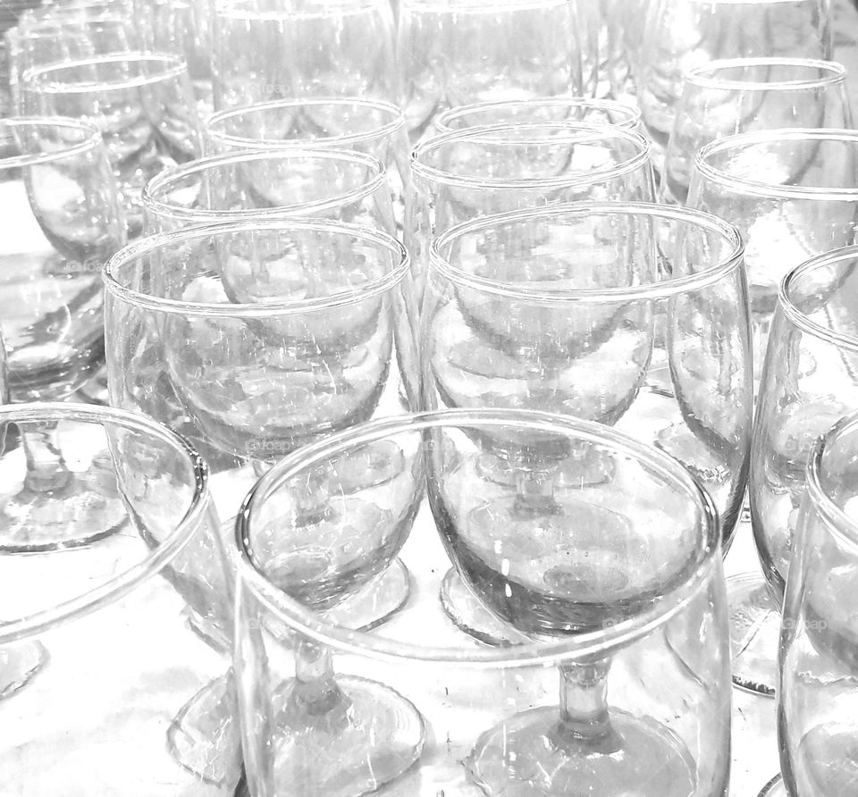 wine glasses, glass, circles