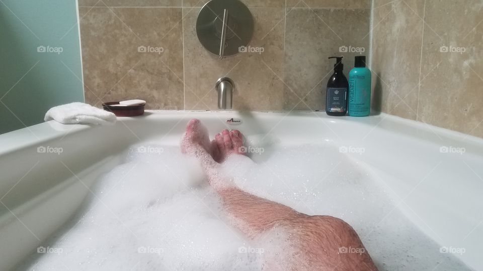 Men enjoy bubblebaths too!