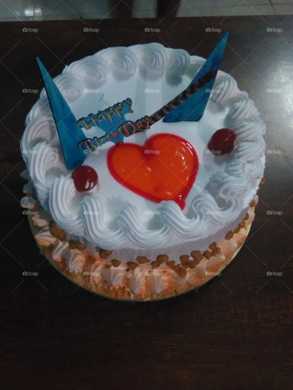 This is a very beautiful birthday cake from badday girl