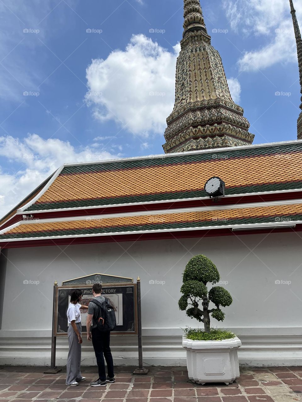 Holiday with my friend @ Wat Arun , Bangkok ( Thailand 🇹🇭