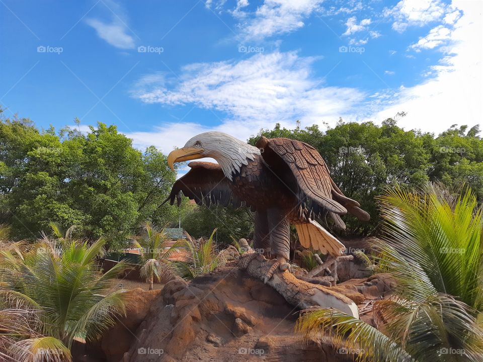 Eagle statue at Thermas of orange groves