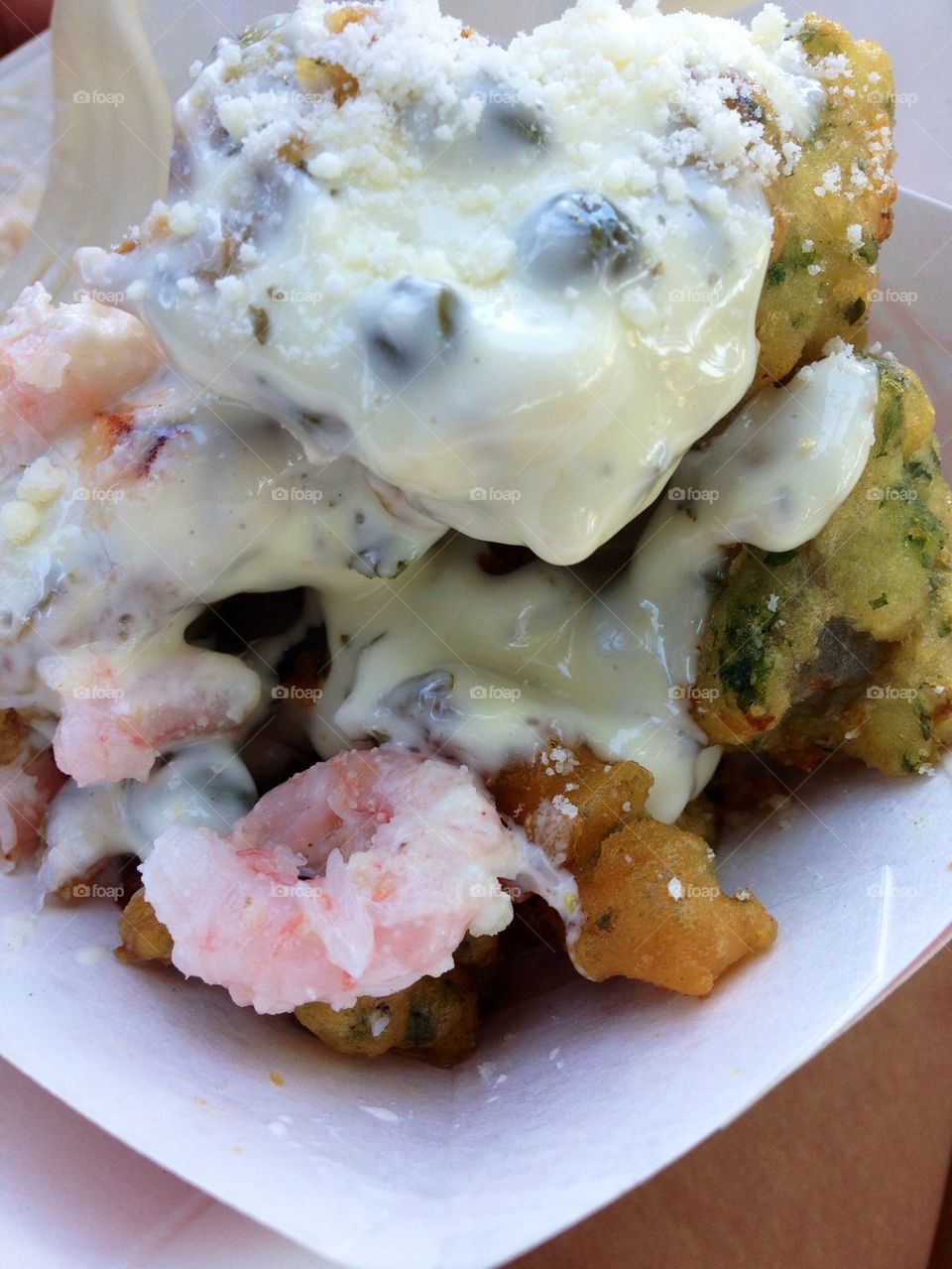 Fried artichoke with shrimp 