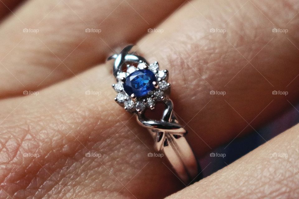 Ring with Sapphire 