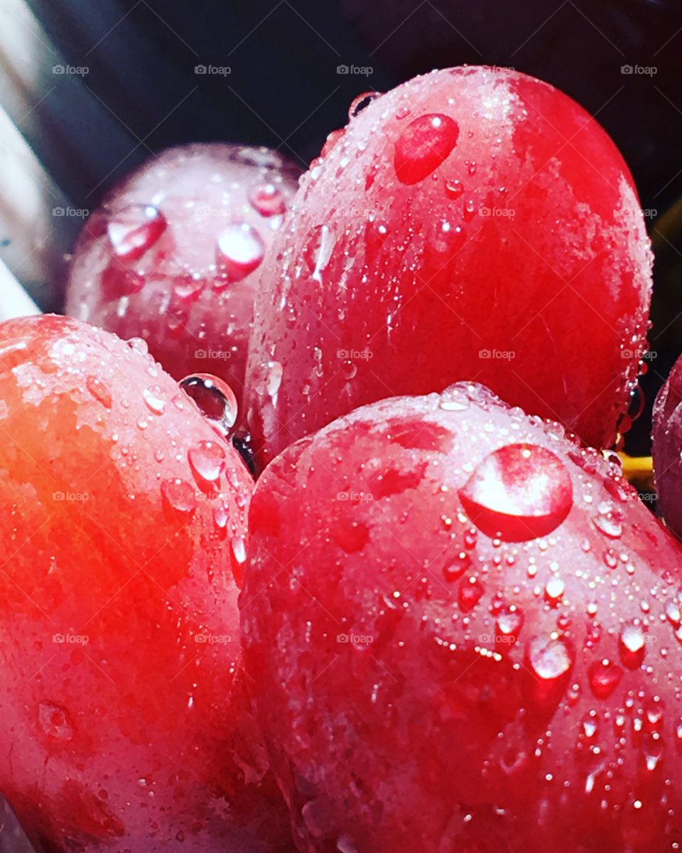 Water on grapes 2