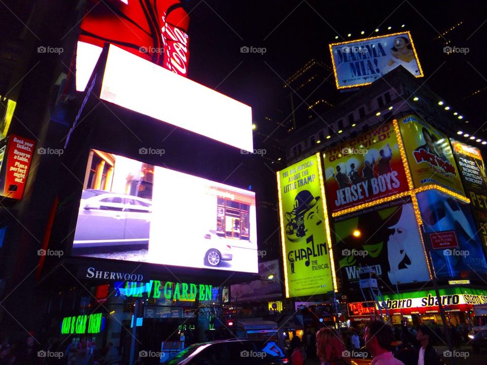 NEW YORK CITY TIMES SQUARE BOARDWAY SHOWS