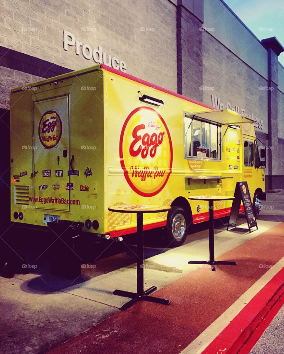 Eggo Food Truck - Waffle Bar