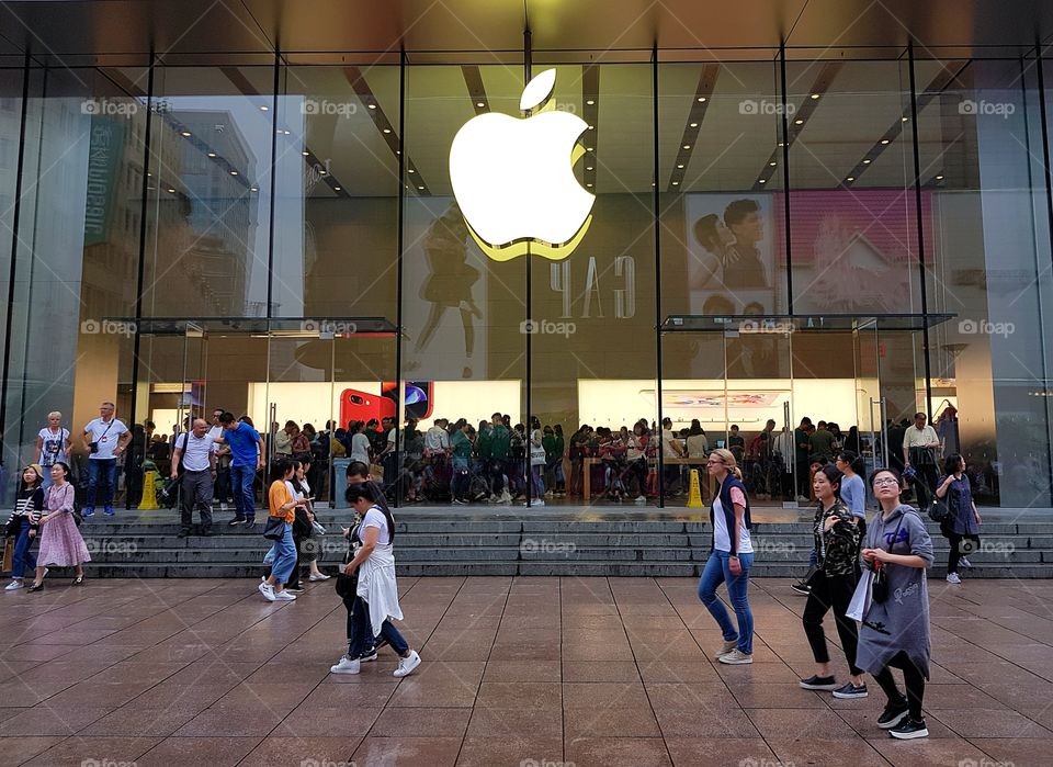 Apple's crowded flagship Shanghai store on Nanjing Road.