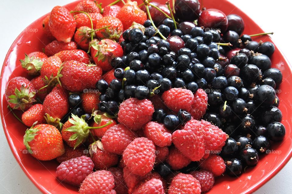 mix of fruits and berries