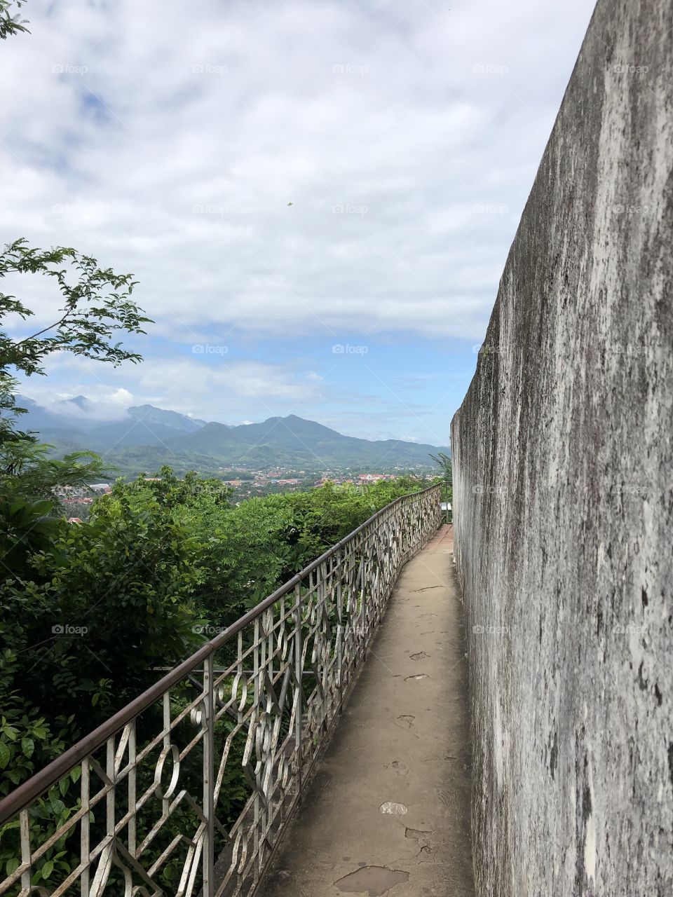 Small walkway atop the Phousi mountain.