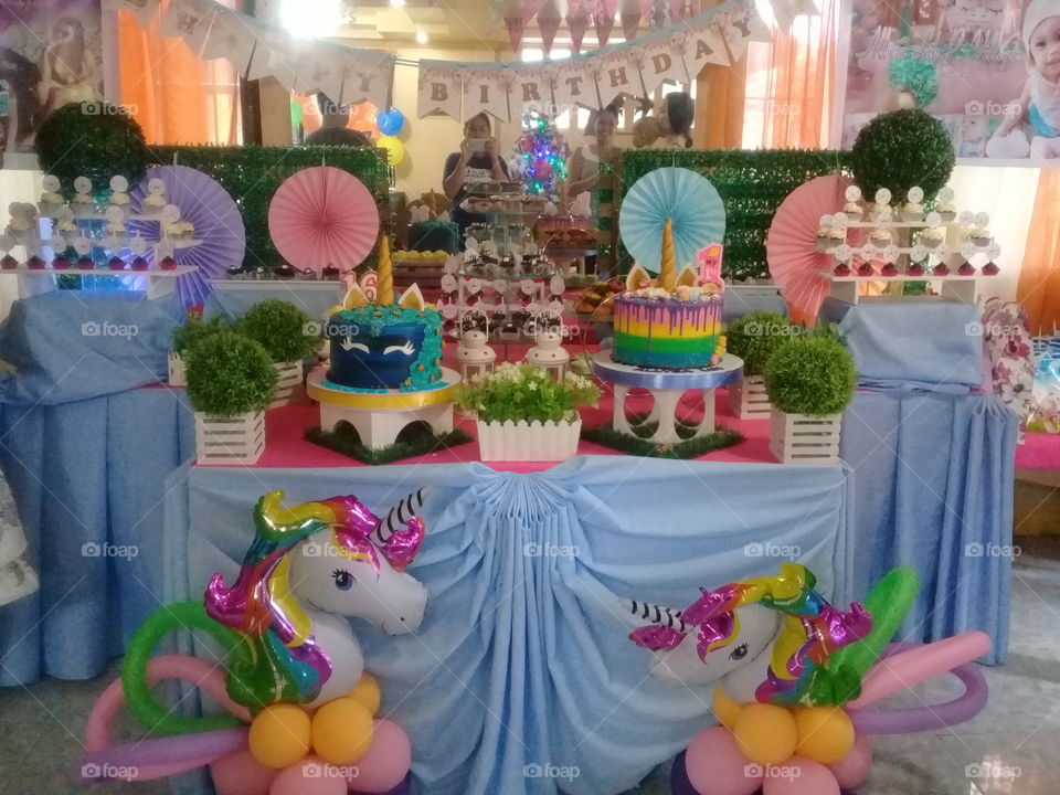 unicorn themed birthday party

#birthday #unicorn