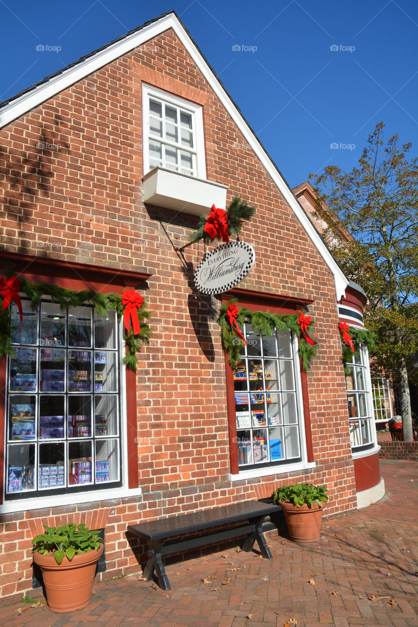 A gift shop in Colonial Williamsburg decorated for Christmas time.