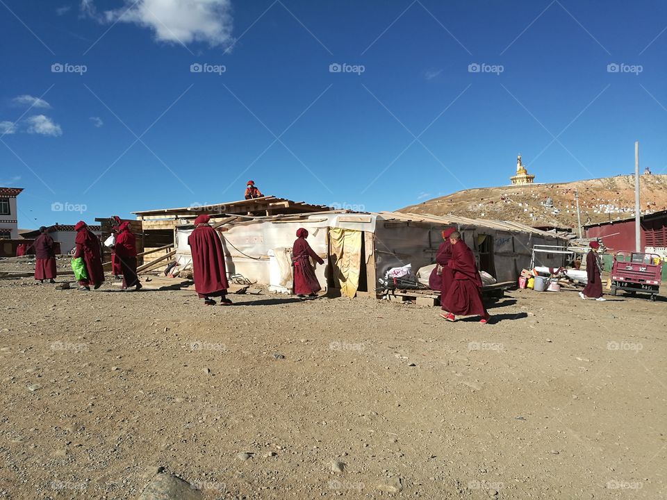 Yaqing Tibetan Buddhist Monastery for Nuns

Buddhism School and Monastery in Ganzi, Sichuan Province, China