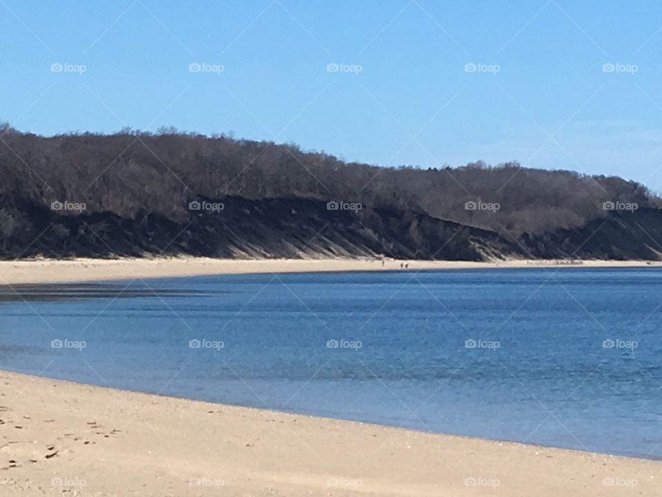 What a gorgeous beach scape.