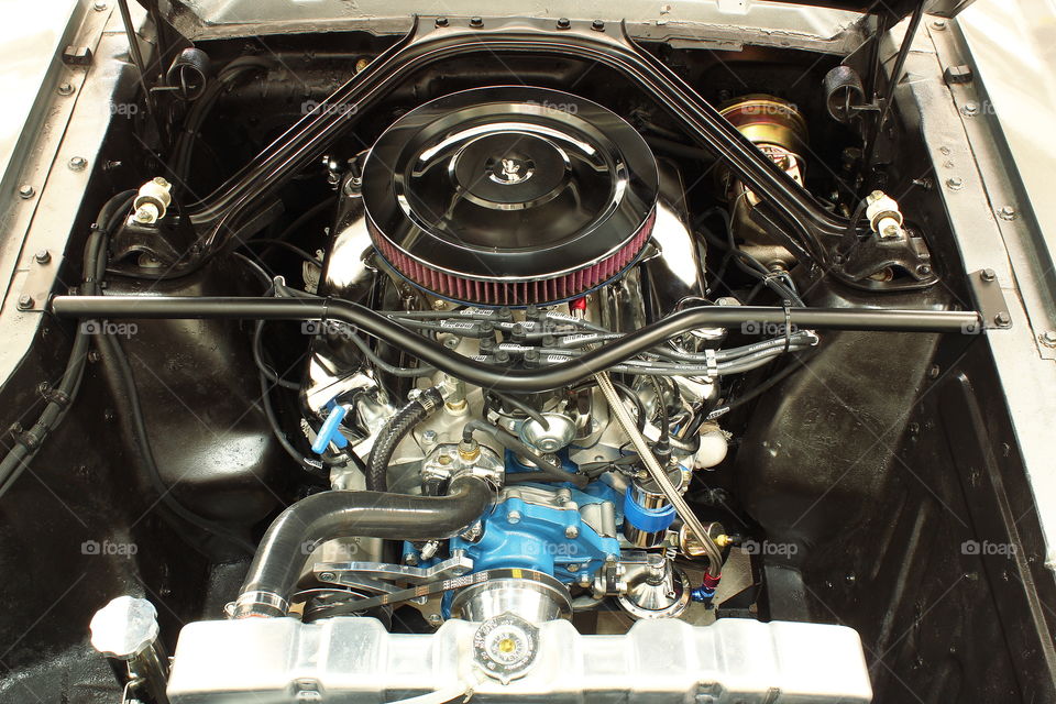 1965 ford mustang performance motor with chrome