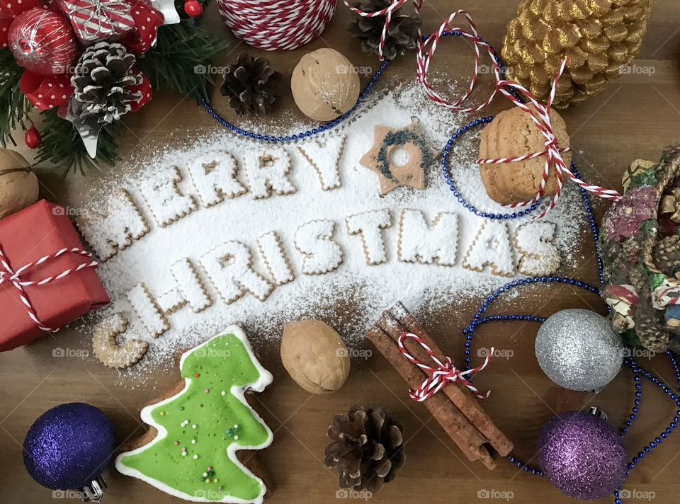 Lettering Merry Christmas from Oats Cookies 