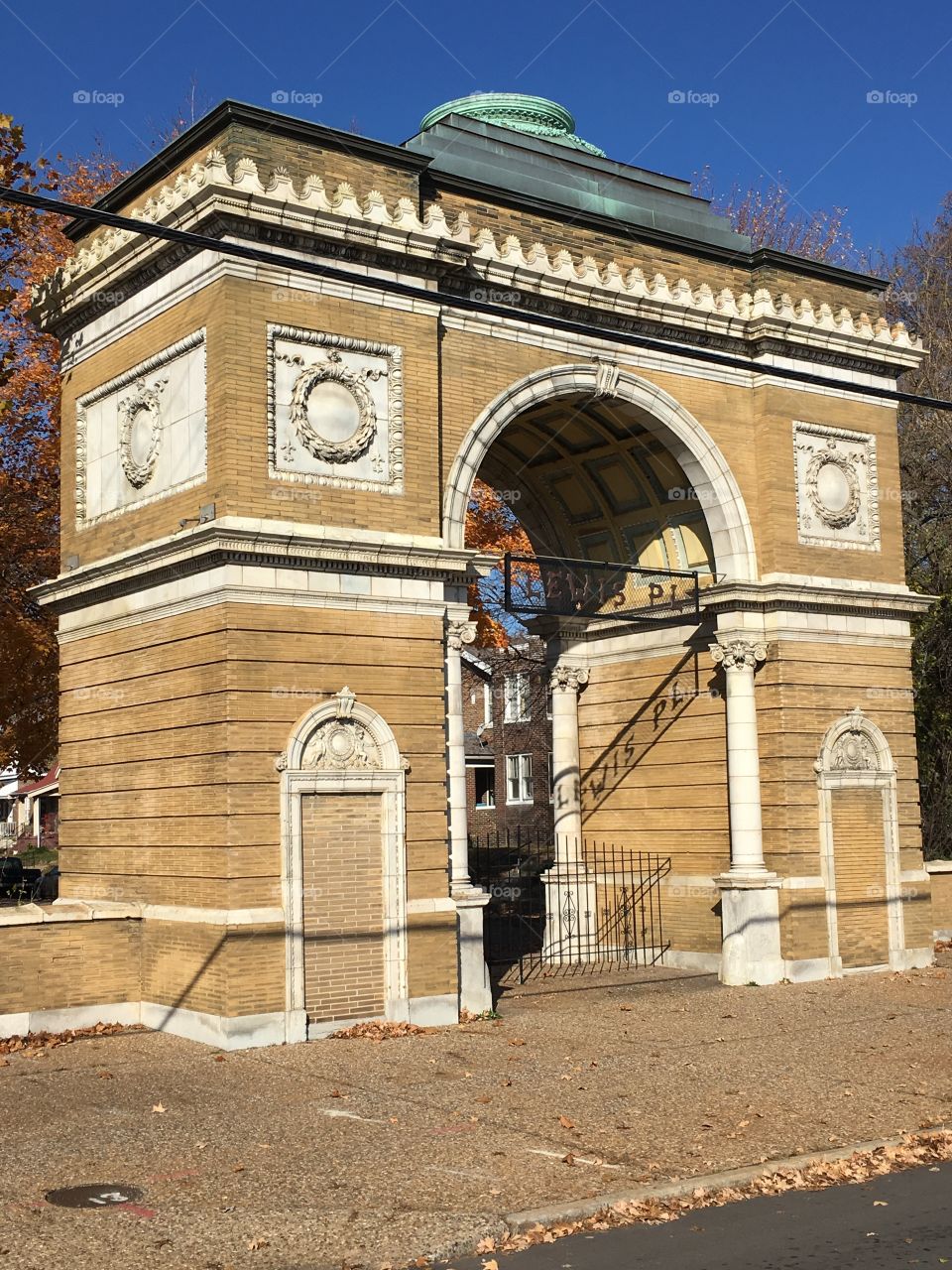 An old arch in STL