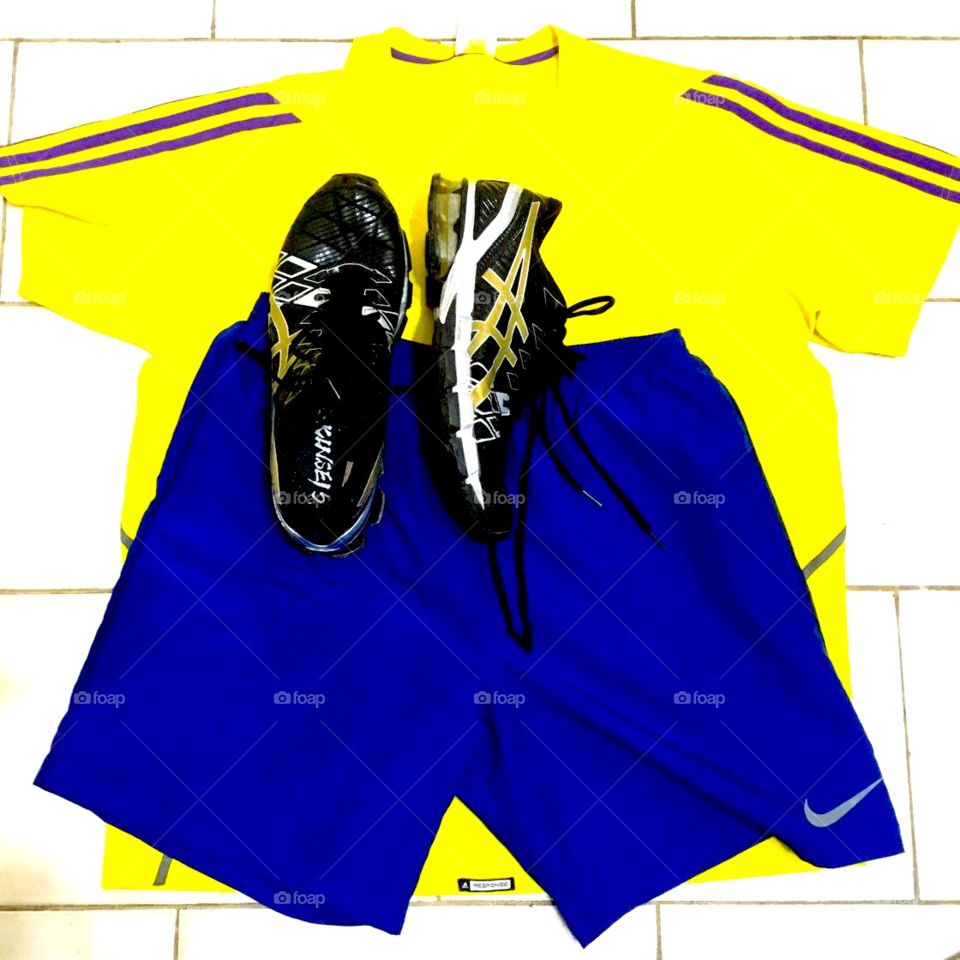 🏃‍♂️ 🇺🇸 Good Morning!  Everything ready to sweat the shirt. Let's go for a good morning jog?  Running is good for your health! / 🇧🇷 Bom dia! Tudo pronto para suar a camisa. Vamos para um bom cooper matinal? Correr faz bem para a saúde! 