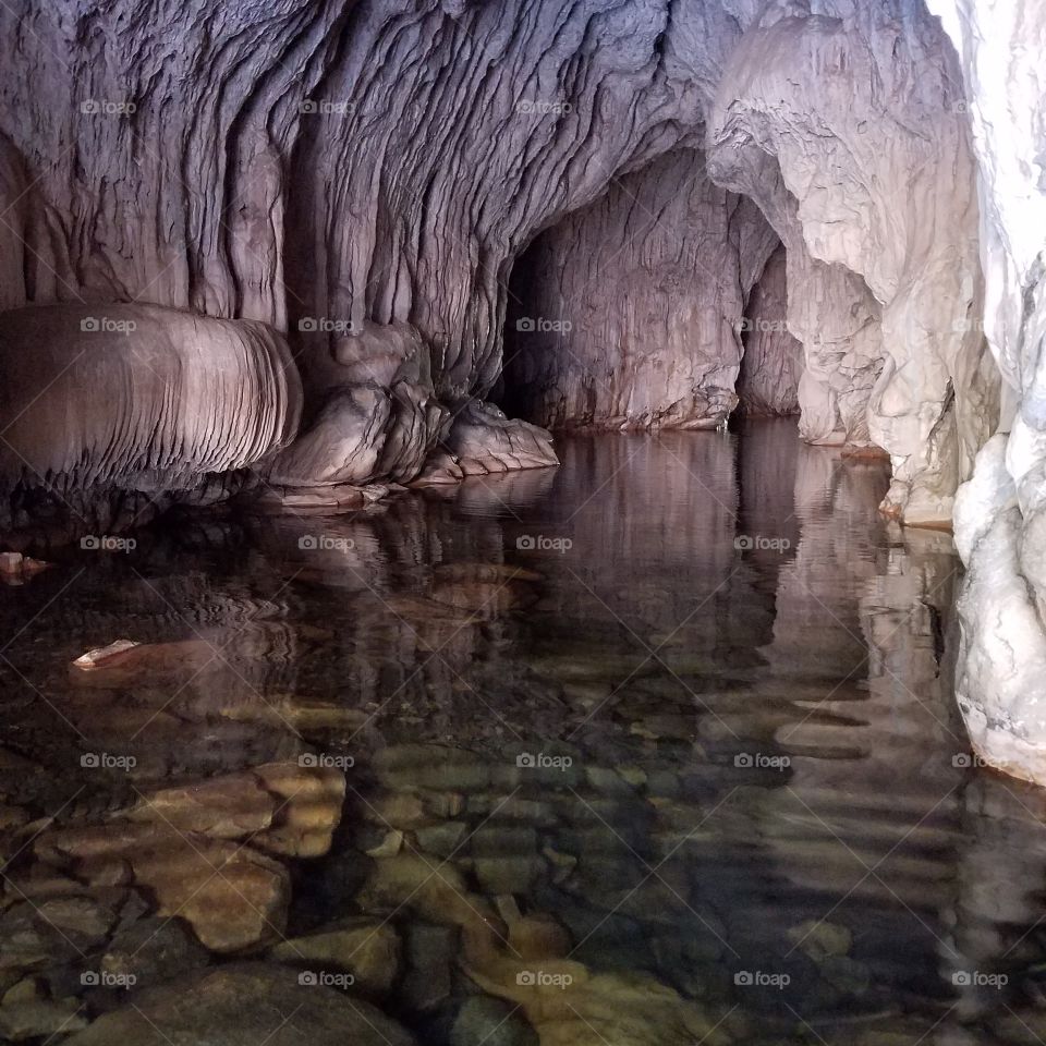 natural bridges caves