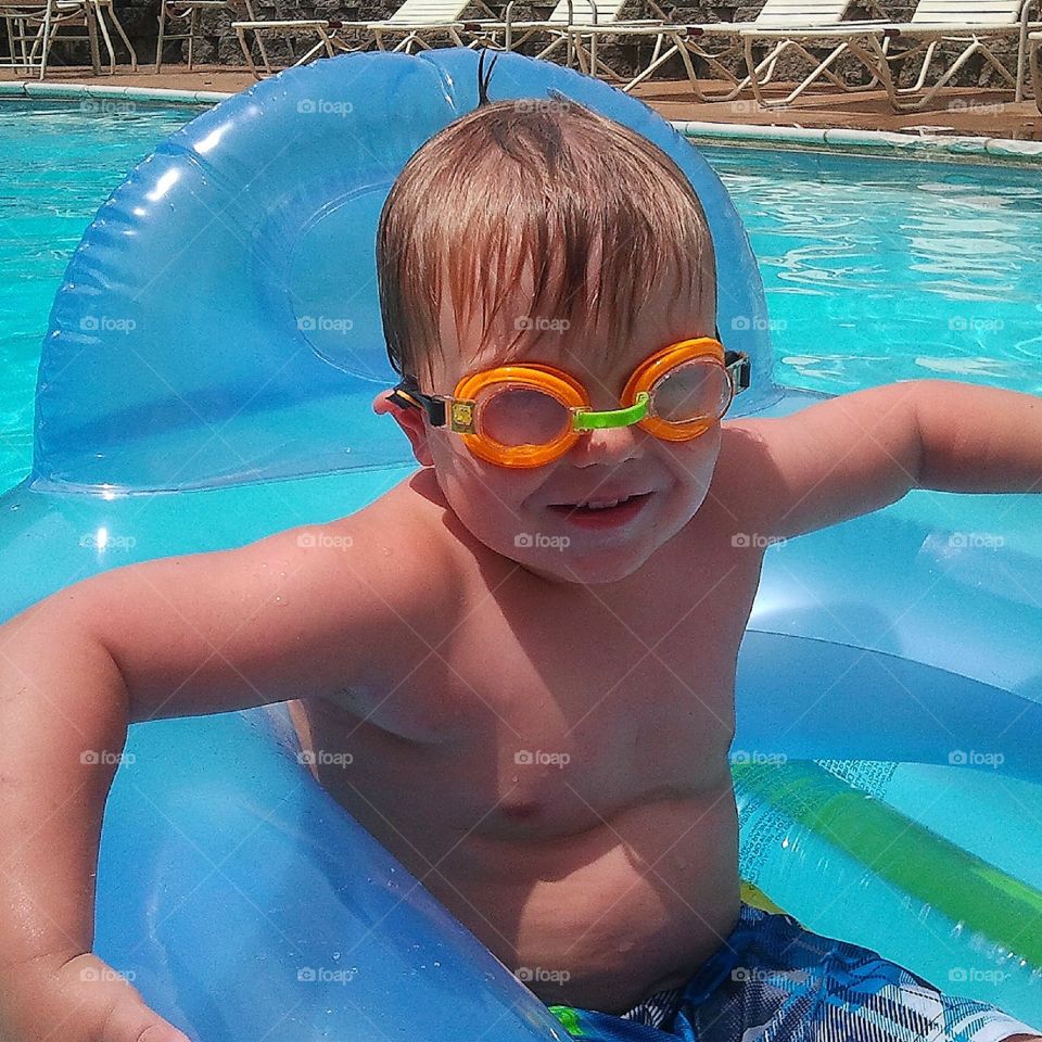 swimming minion