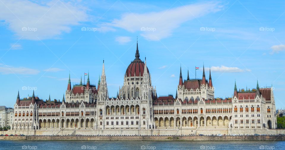 Imposing Hungarian Parliament Building!! 🇭🇺