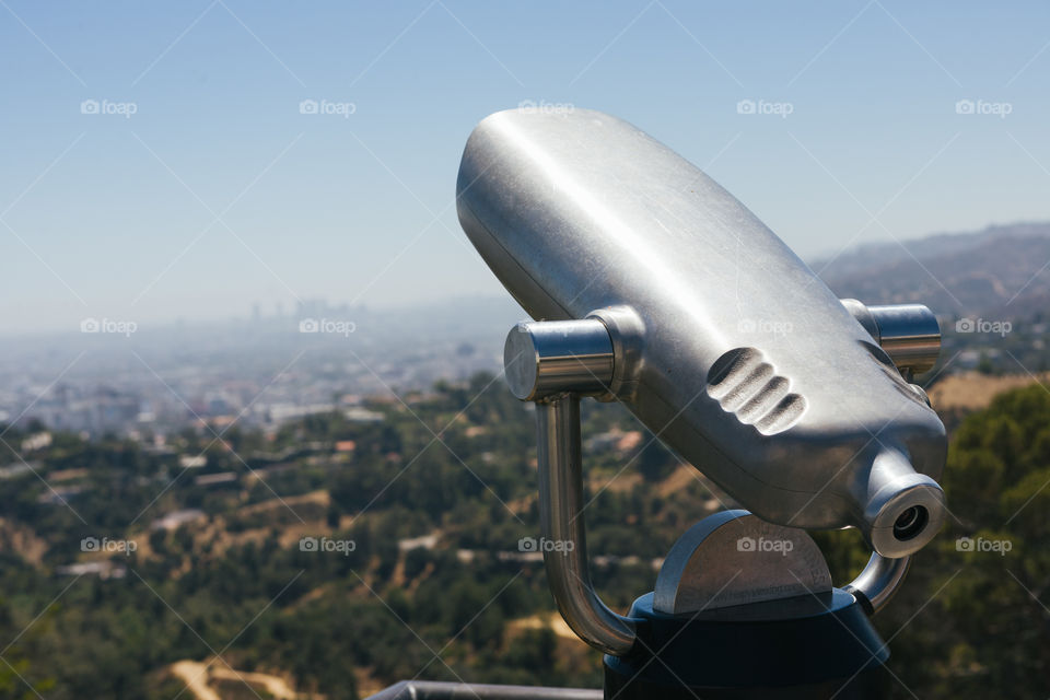 Pay to view binoculars near Griffith Observatory 