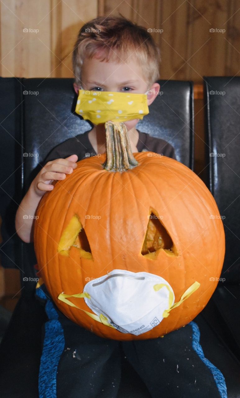 Masked pumpkin 