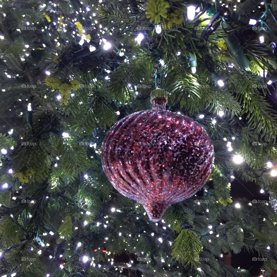 Beautiful large Christmas Ornament for your tree 