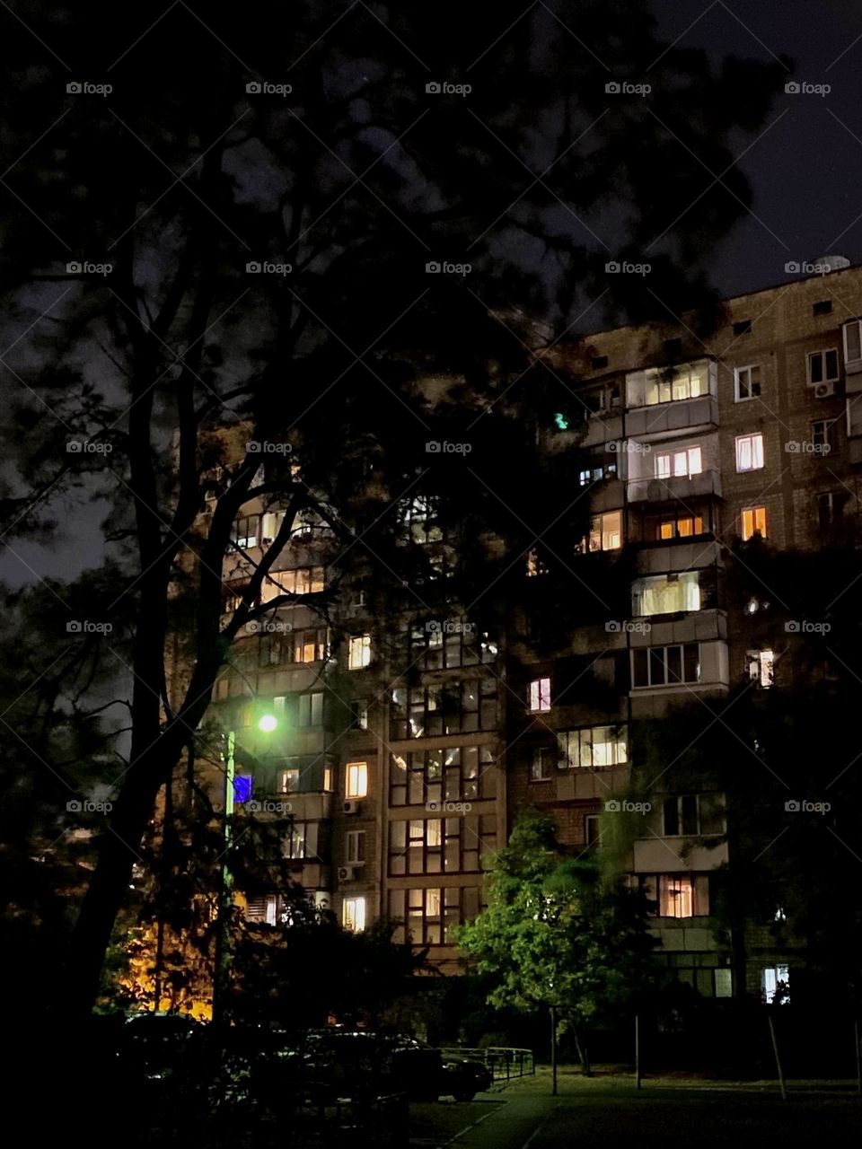 evening photos of windows in the city of Kyiv