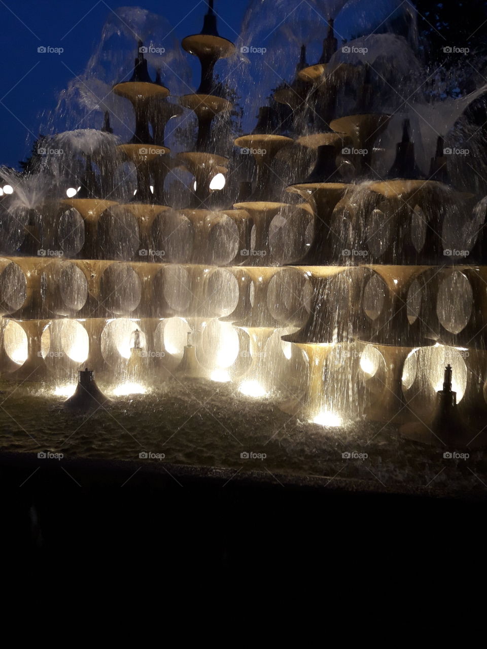 fountain of joy... at night