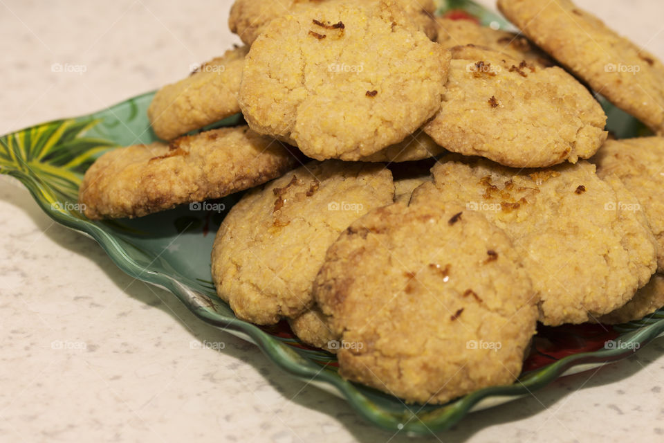 Lemon and polenta crunchy and delicious homemade biscuits